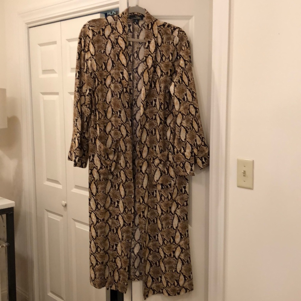 Awesome snake print jacket/ duster